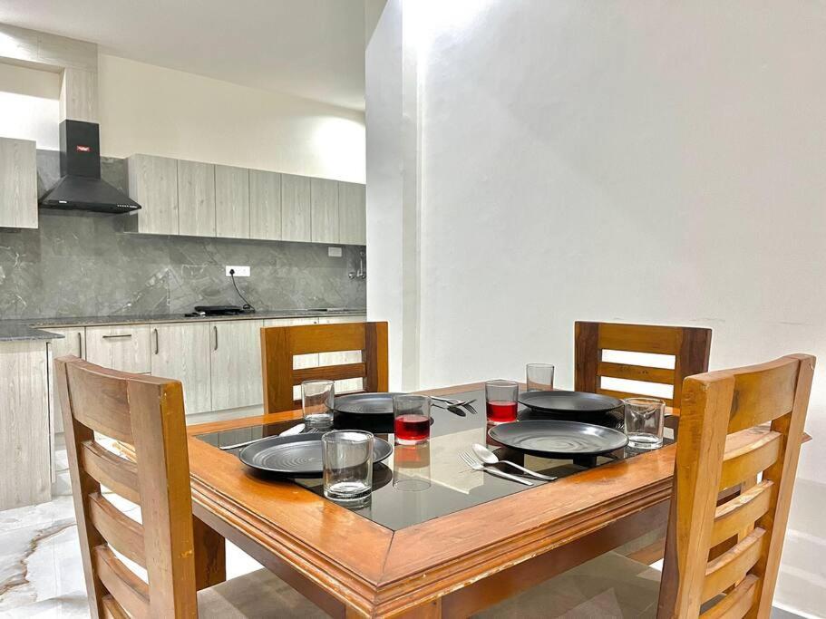 Апартаменты Host Jatin Kasauli Crest 7O1827O7O3 Экстерьер фото