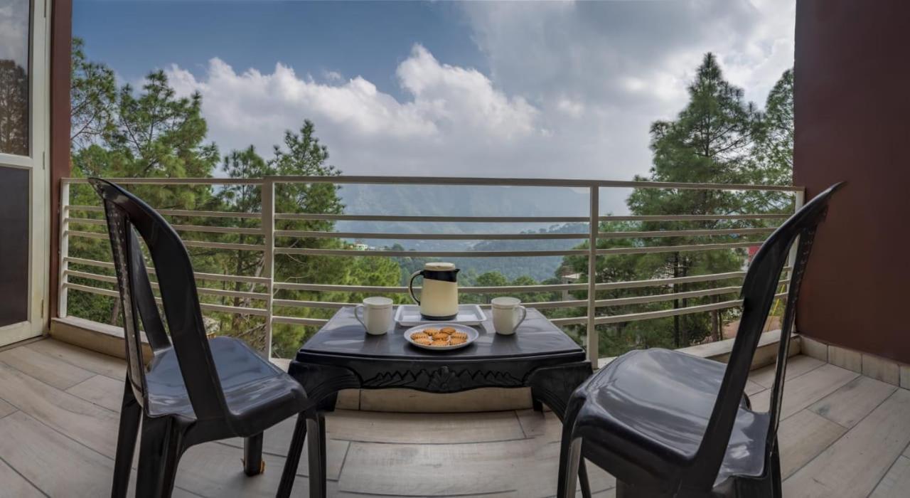 Апартаменты Host Jatin Kasauli Crest 7O1827O7O3 Экстерьер фото