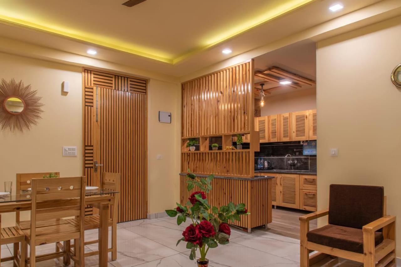 Апартаменты Host Jatin Kasauli Crest 7O1827O7O3 Экстерьер фото